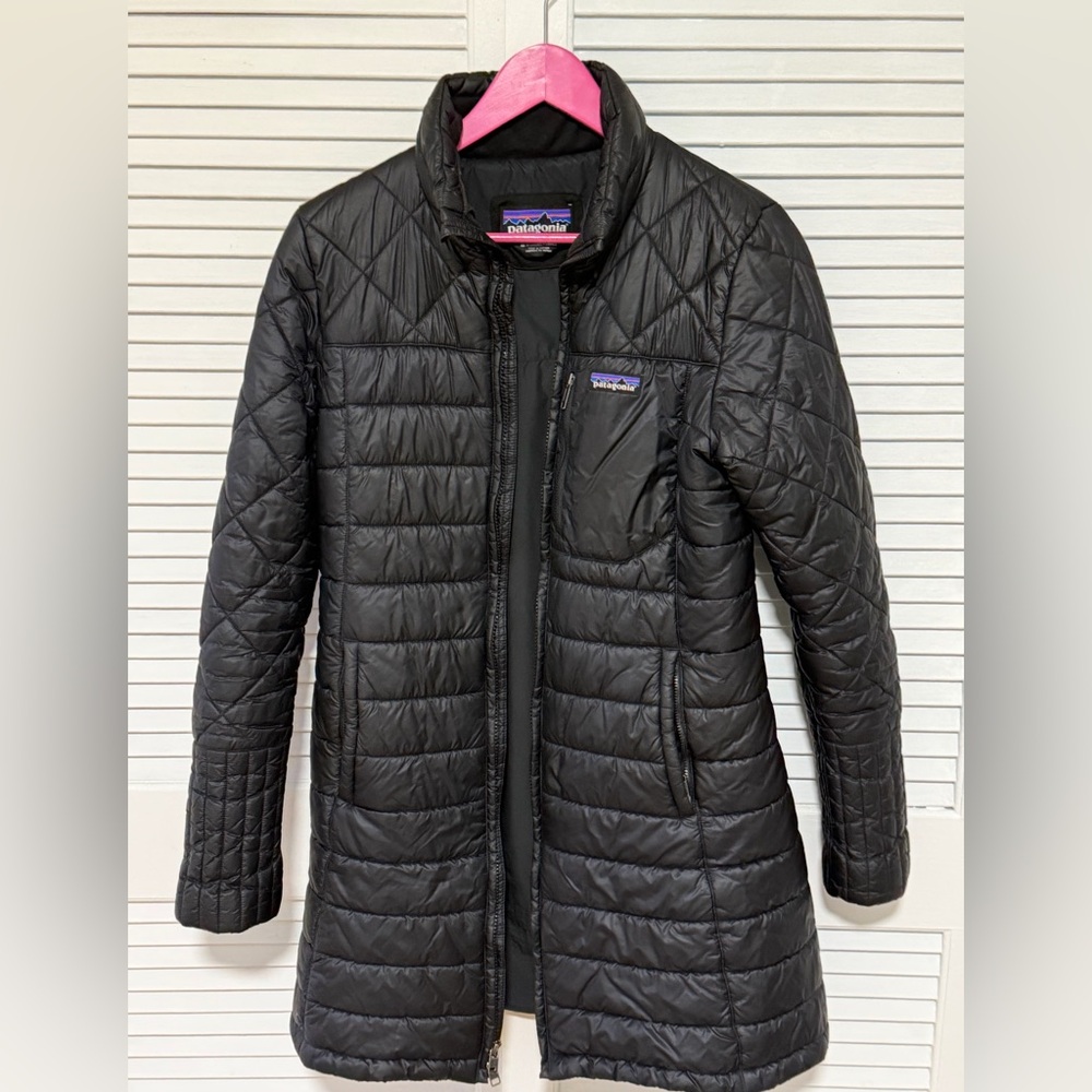 Patagonia Black Quilted Puffer Coat Women’s Medium Long Jacket